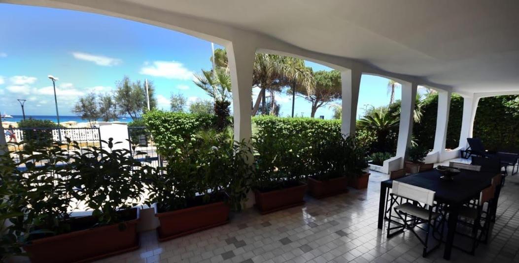 Villa Azzurra Beachfront Mondello - 팔레르모 외부 사진