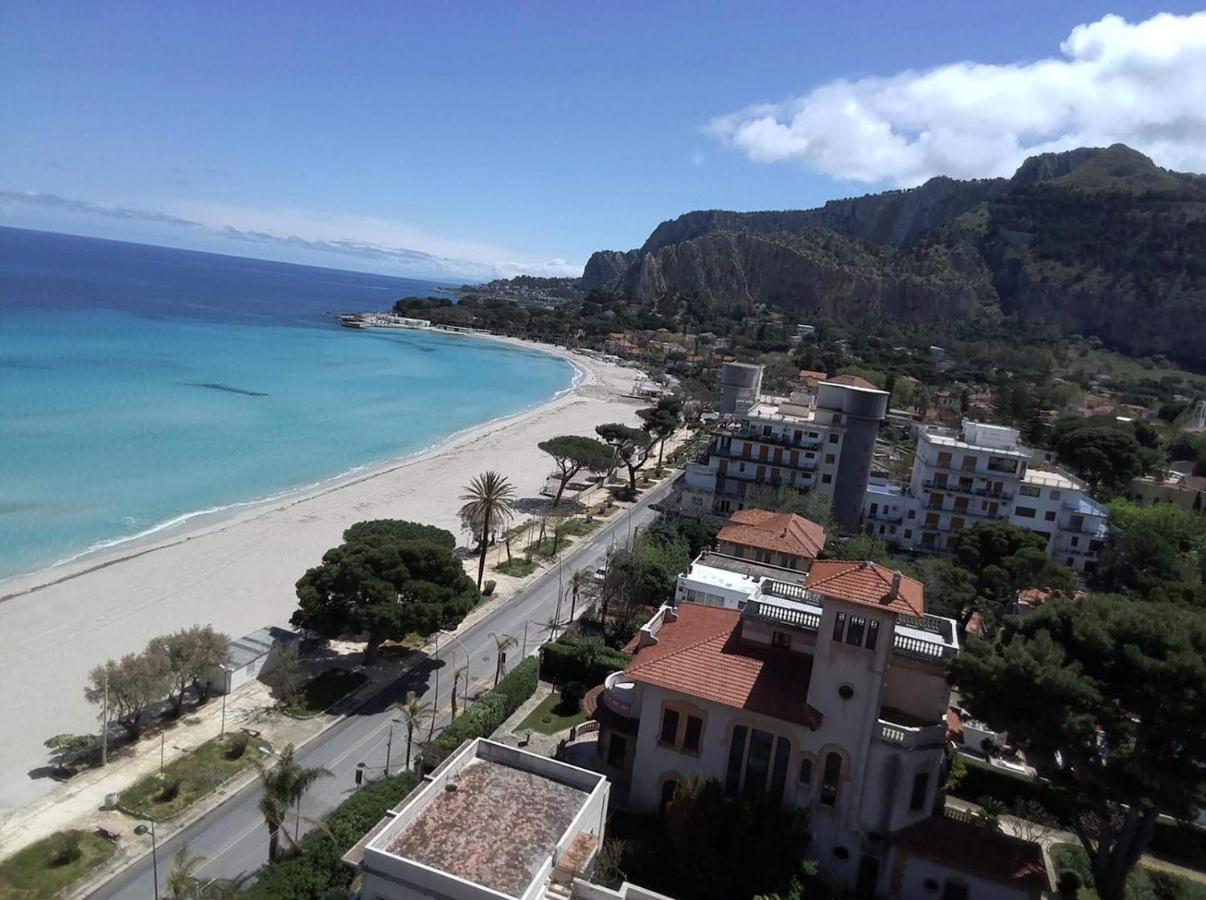 Villa Azzurra Beachfront Mondello - 팔레르모 외부 사진